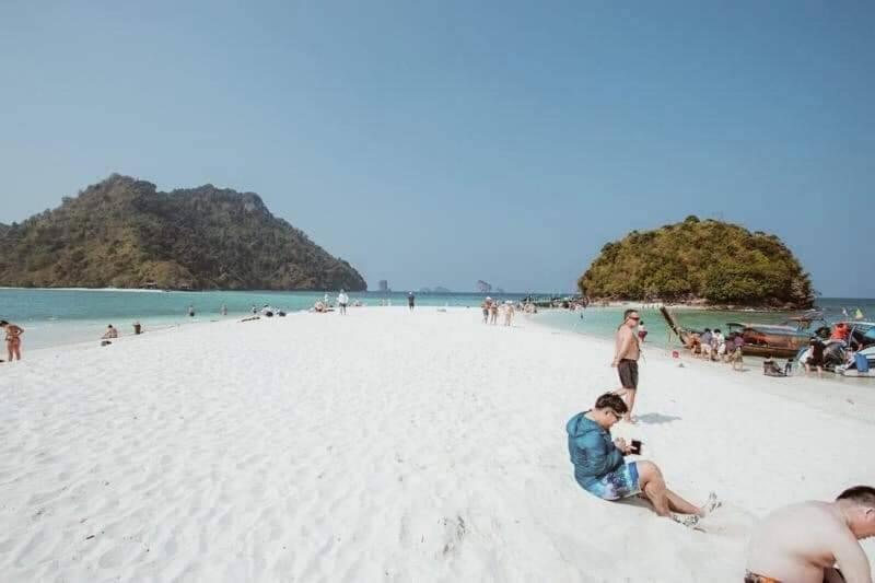 Areeya Phubeach Resort Coliving Coworking Ao Nang Εξωτερικό φωτογραφία